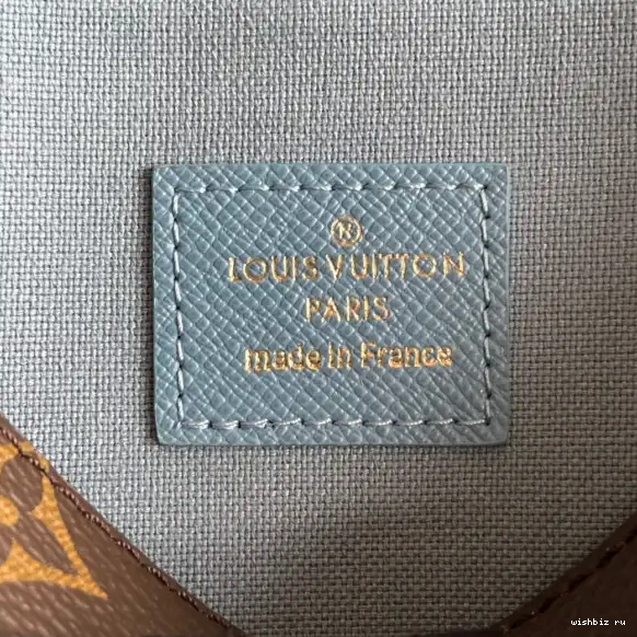 WIS LOUIS FÉLICIE VUITTON POCHETTE 0528